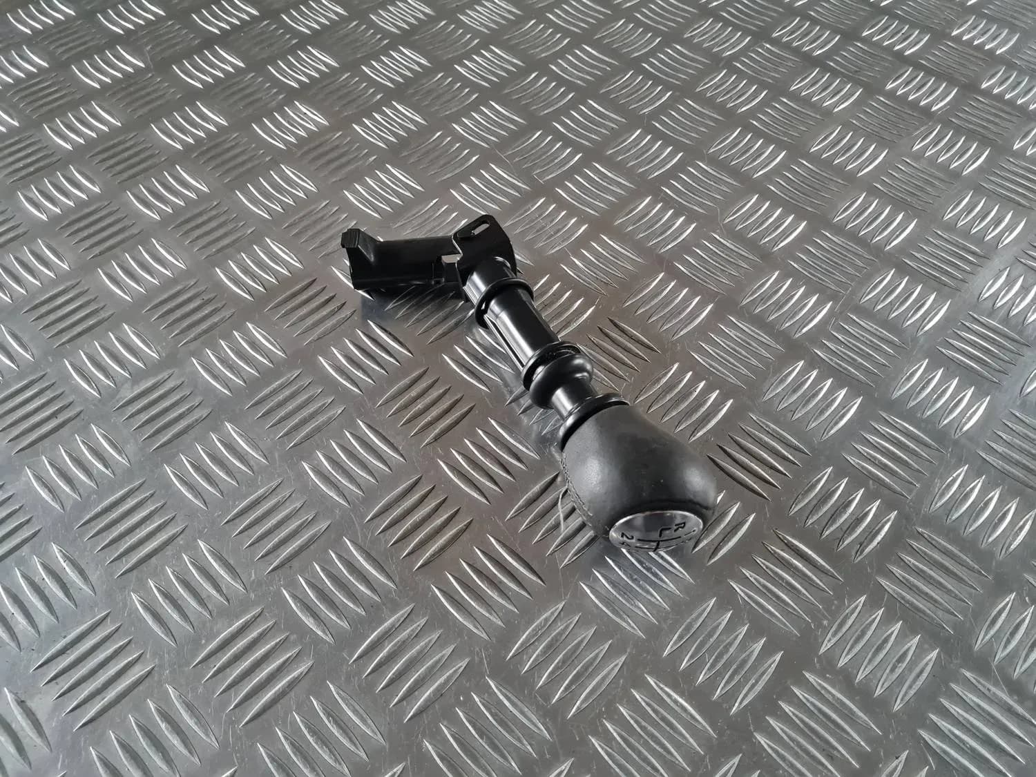 Capătul butonului schimbătorului de viteze RENAULT SCENIC III 2011 - foto 1