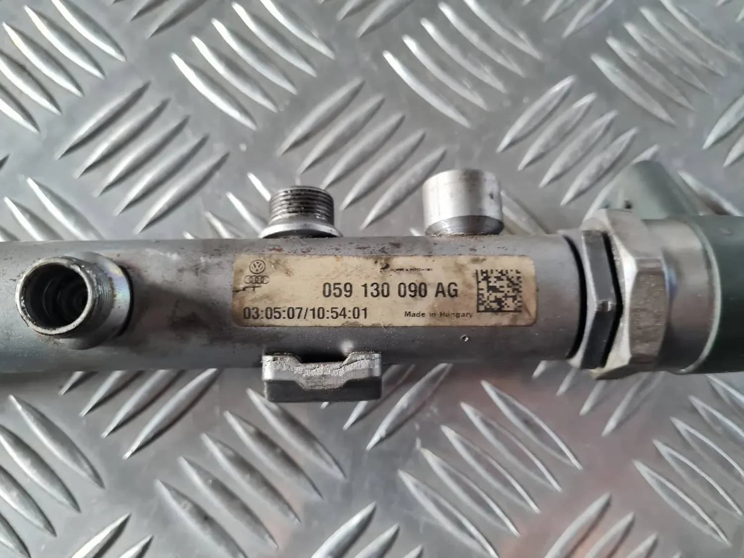 Conducta de combustibil AUDI A6 2008 - foto 2
