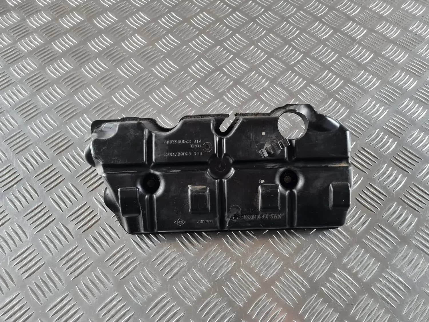 Capacul capului (supapă) RENAULT SCENIC III 2011 - foto 4