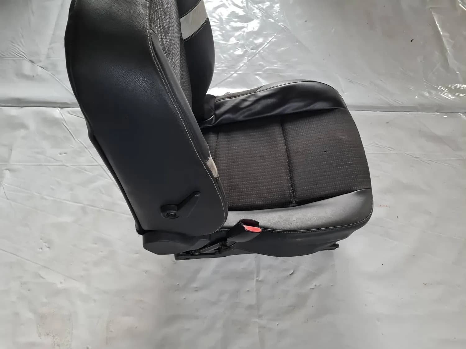Scaun stânga față RENAULT SCENIC III 2011 - foto 1