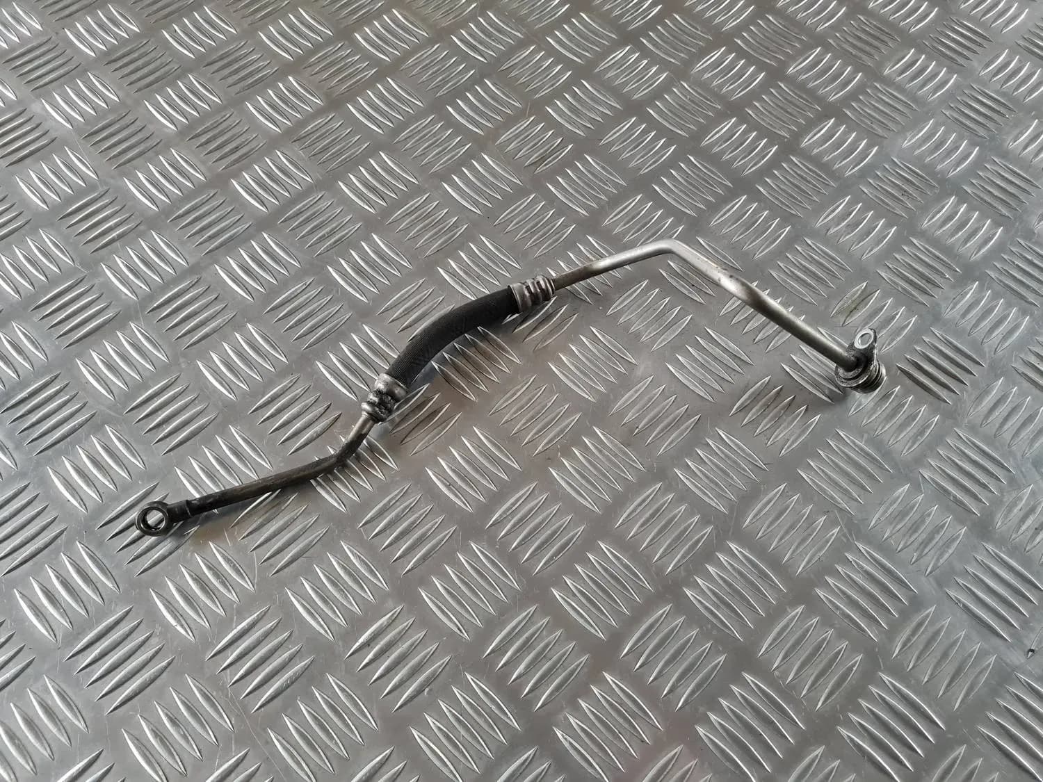 Tubul turbinei AUDI A6 2008 - foto 2