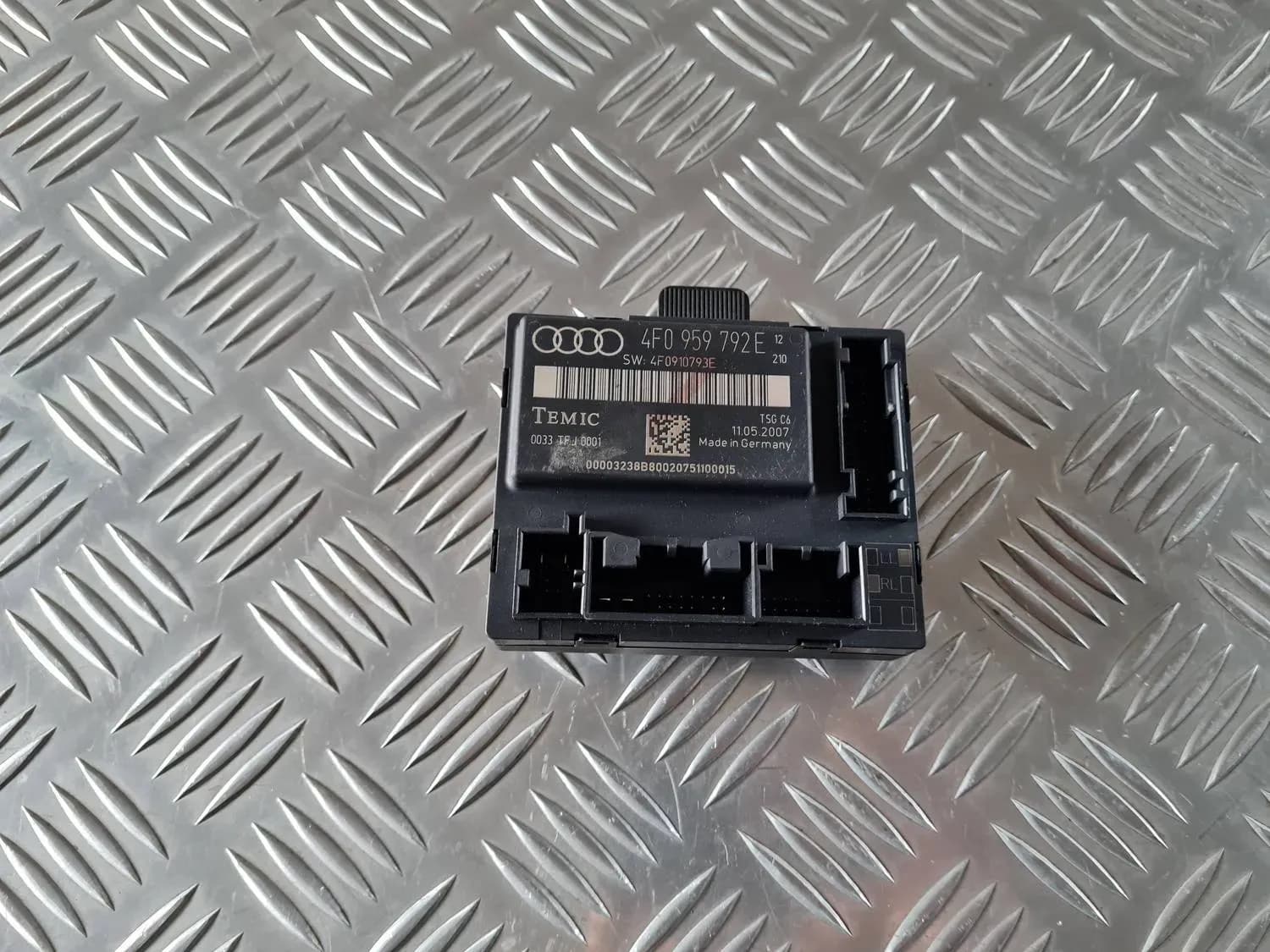 Unitate de control confort AUDI A6 2008 - foto 1