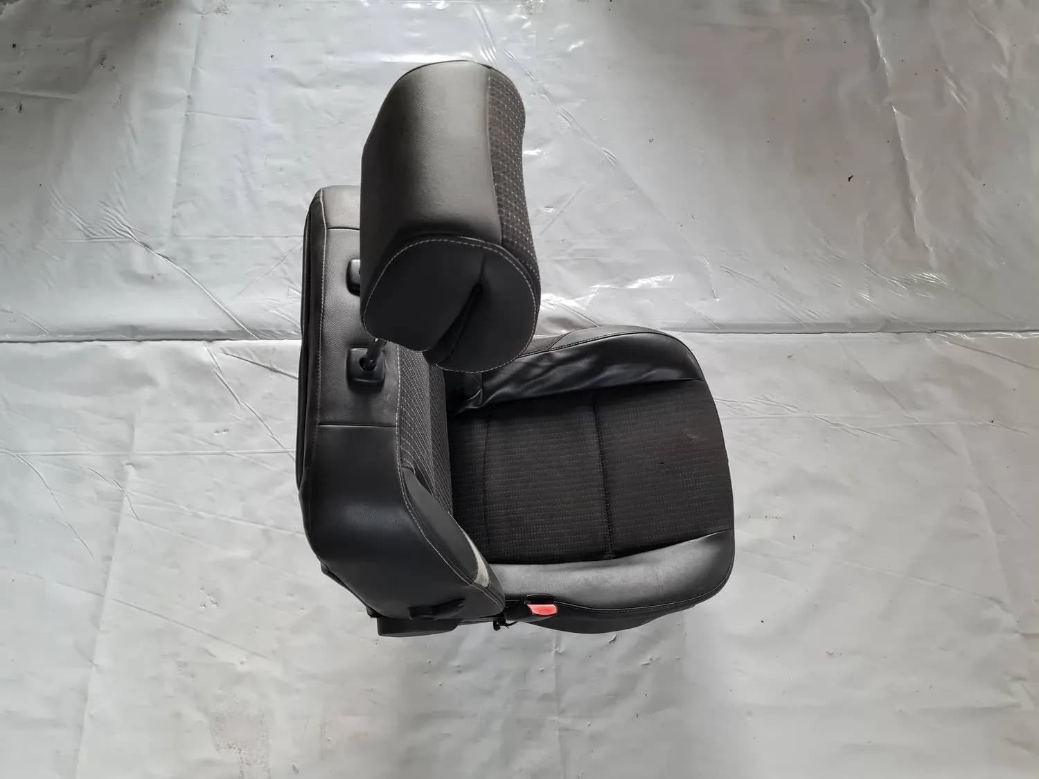Scaun stânga față RENAULT SCENIC III 2011 - foto 3