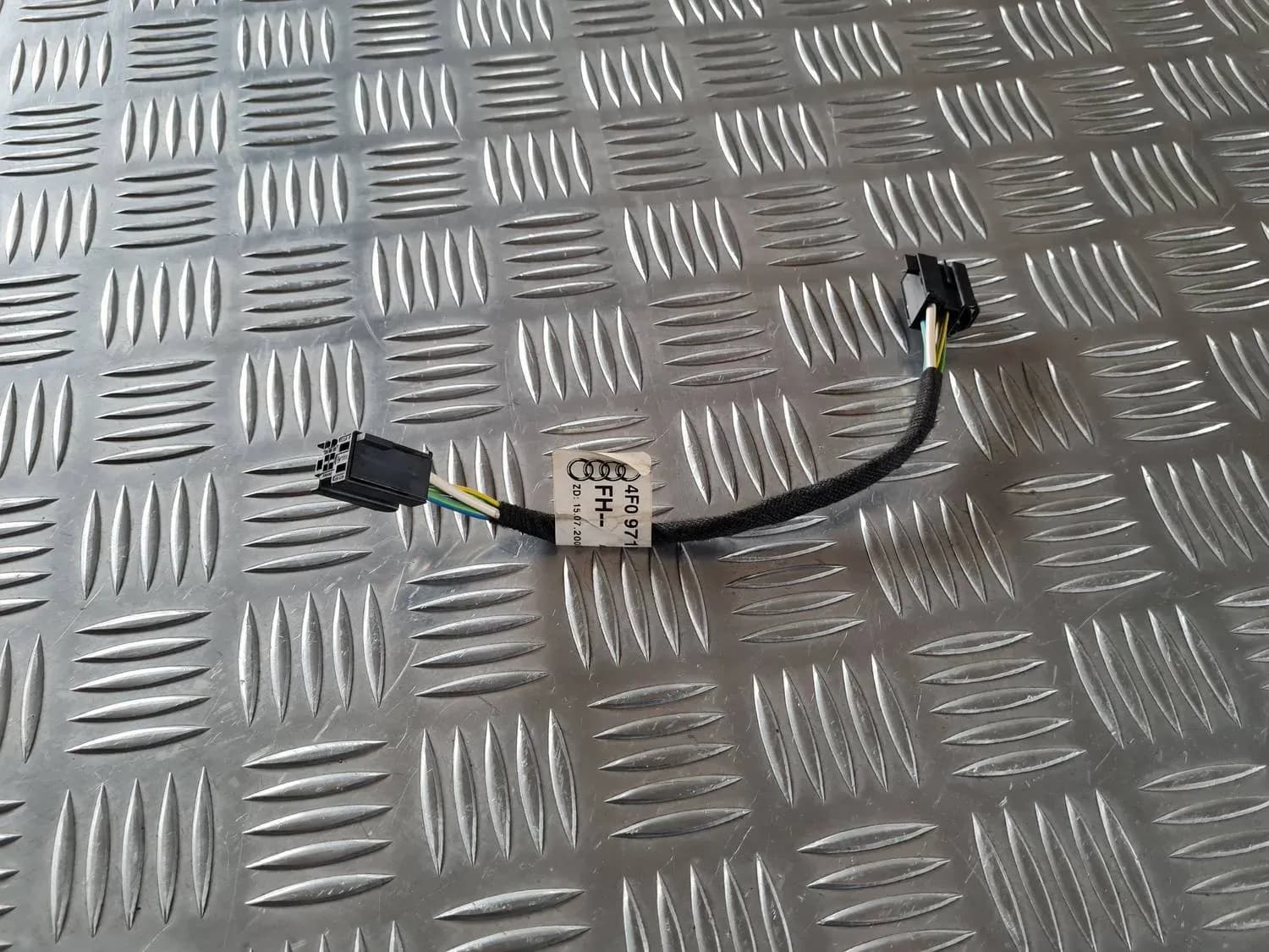Cablu pentru motorul geamului electric AUDI A6 2008