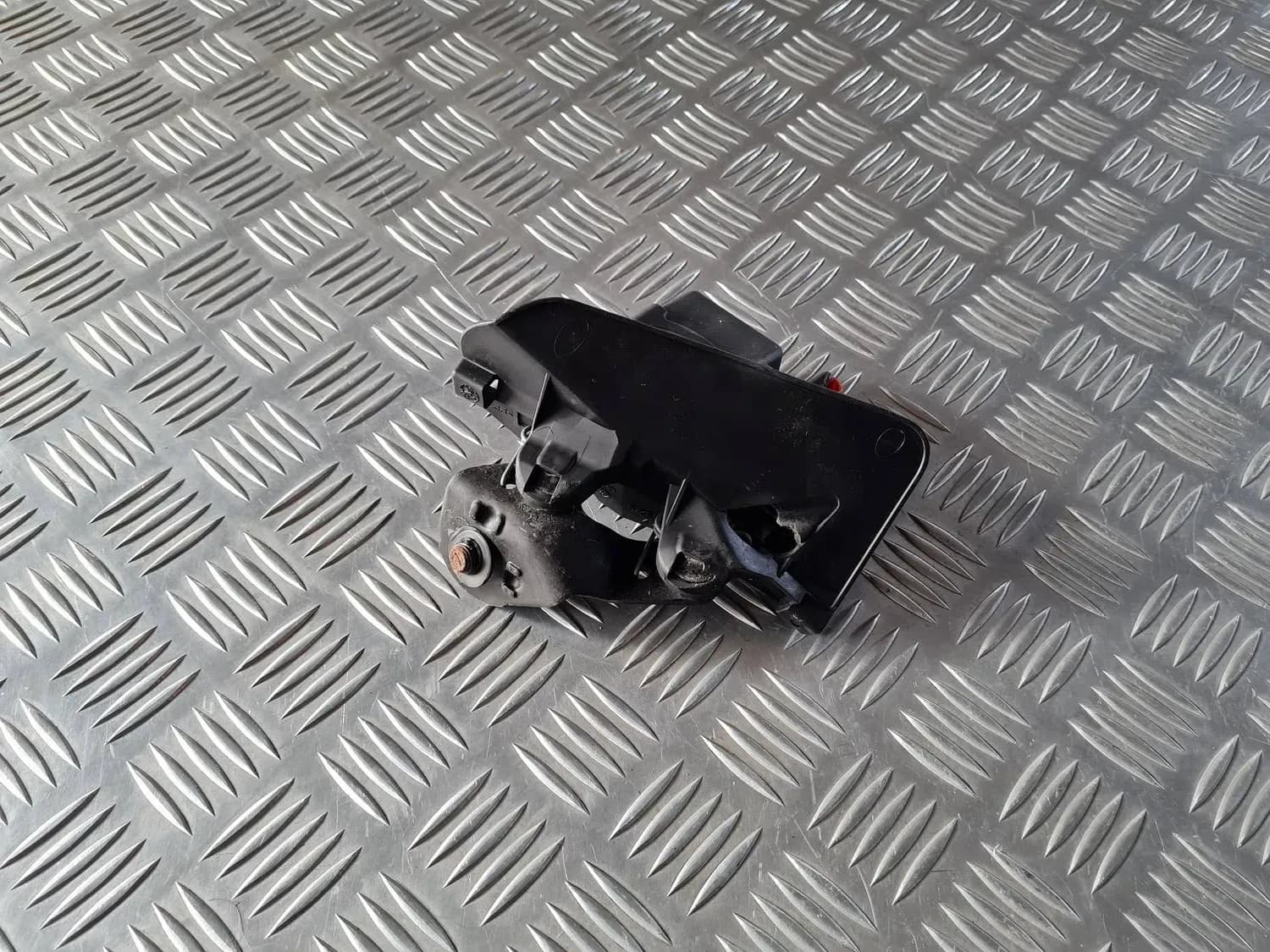 Cataramă dublă pentru centura de siguranță din spate AUDI A6 2008 - foto 2
