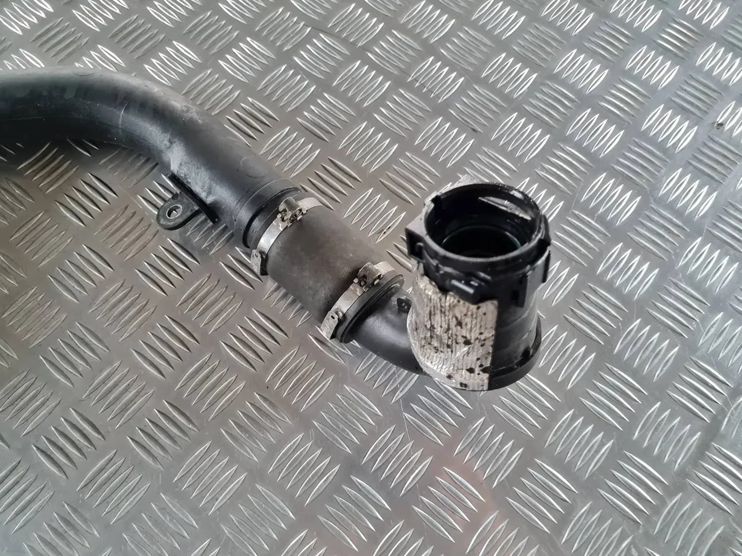 Conductă de admisie a aerului RENAULT SCENIC III 2011 - foto 7