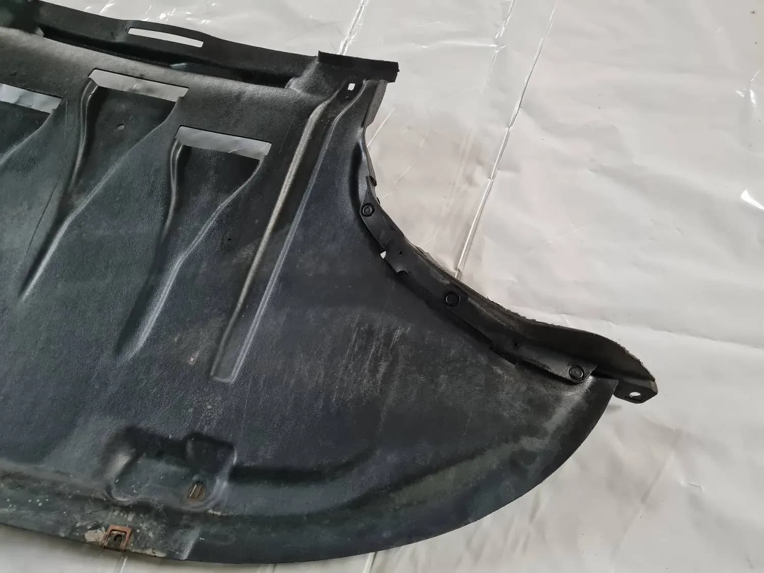 Protecție motor AUDI A6 2008 - foto 6