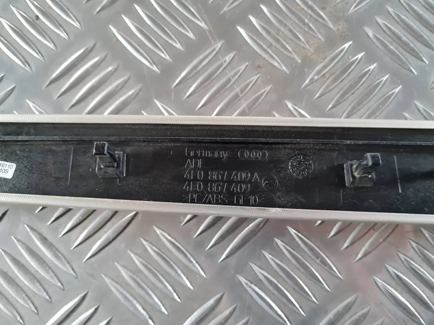 Panouri ornamentale pentru uși AUDI A6 2008 - foto 4