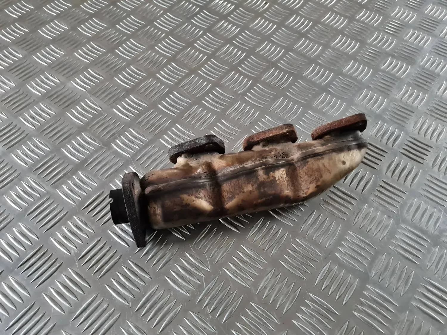 Colector de evacuare AUDI A6 2008