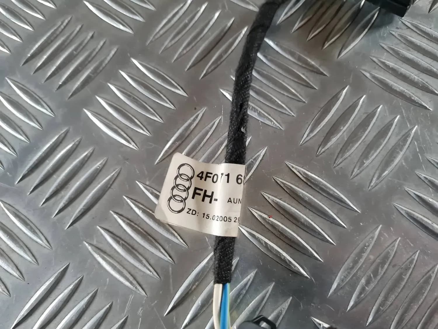 Cablu pentru motorul geamului electric AUDI A6 2008 - foto 4