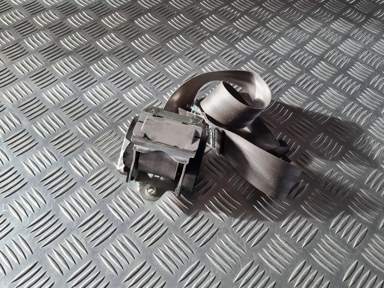 Centura de siguranță stânga spate AUDI A6 2008