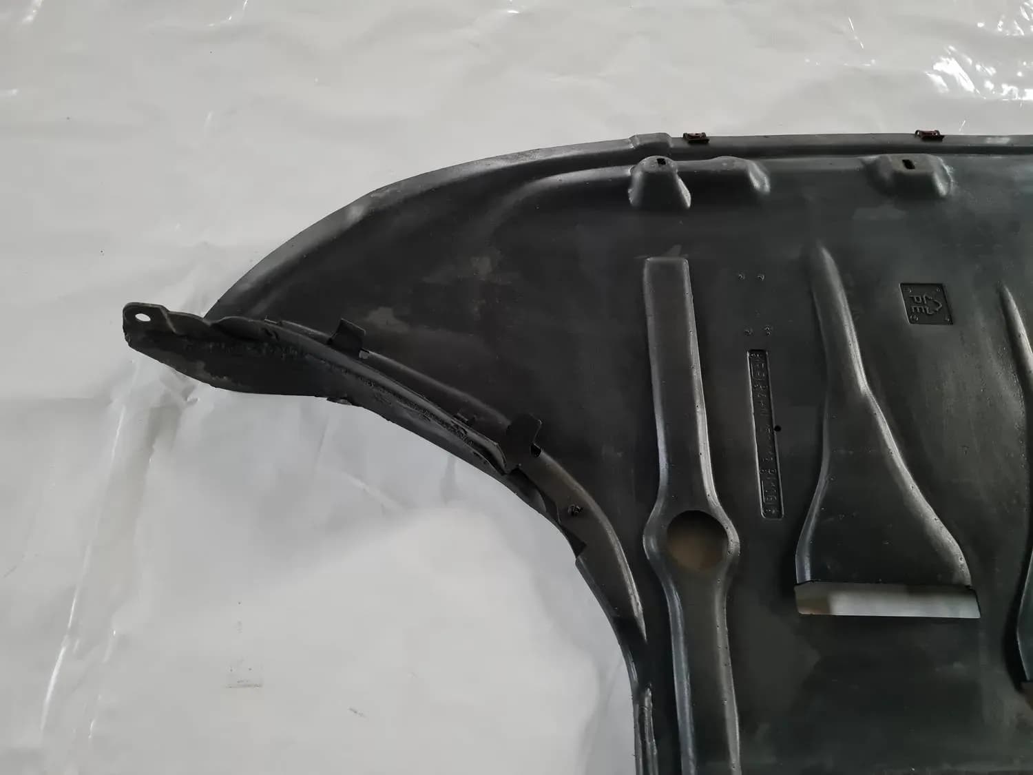 Protecție motor AUDI A6 2008 - foto 7