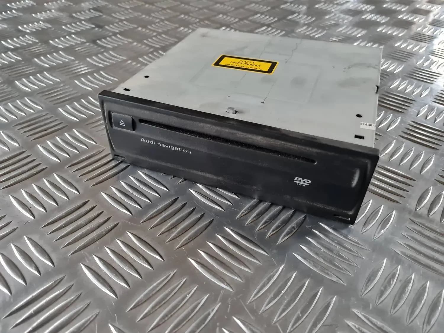 Unitate CD/DVD/Navigație AUDI A6 2008 - foto 3