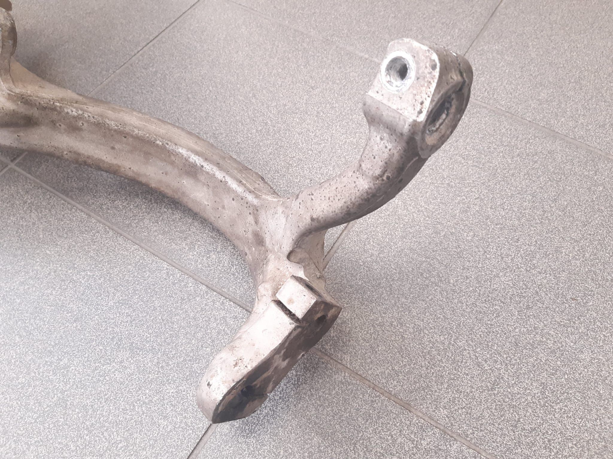 Articulație de direcție față dreapta AUDI A6 2008 - foto 4