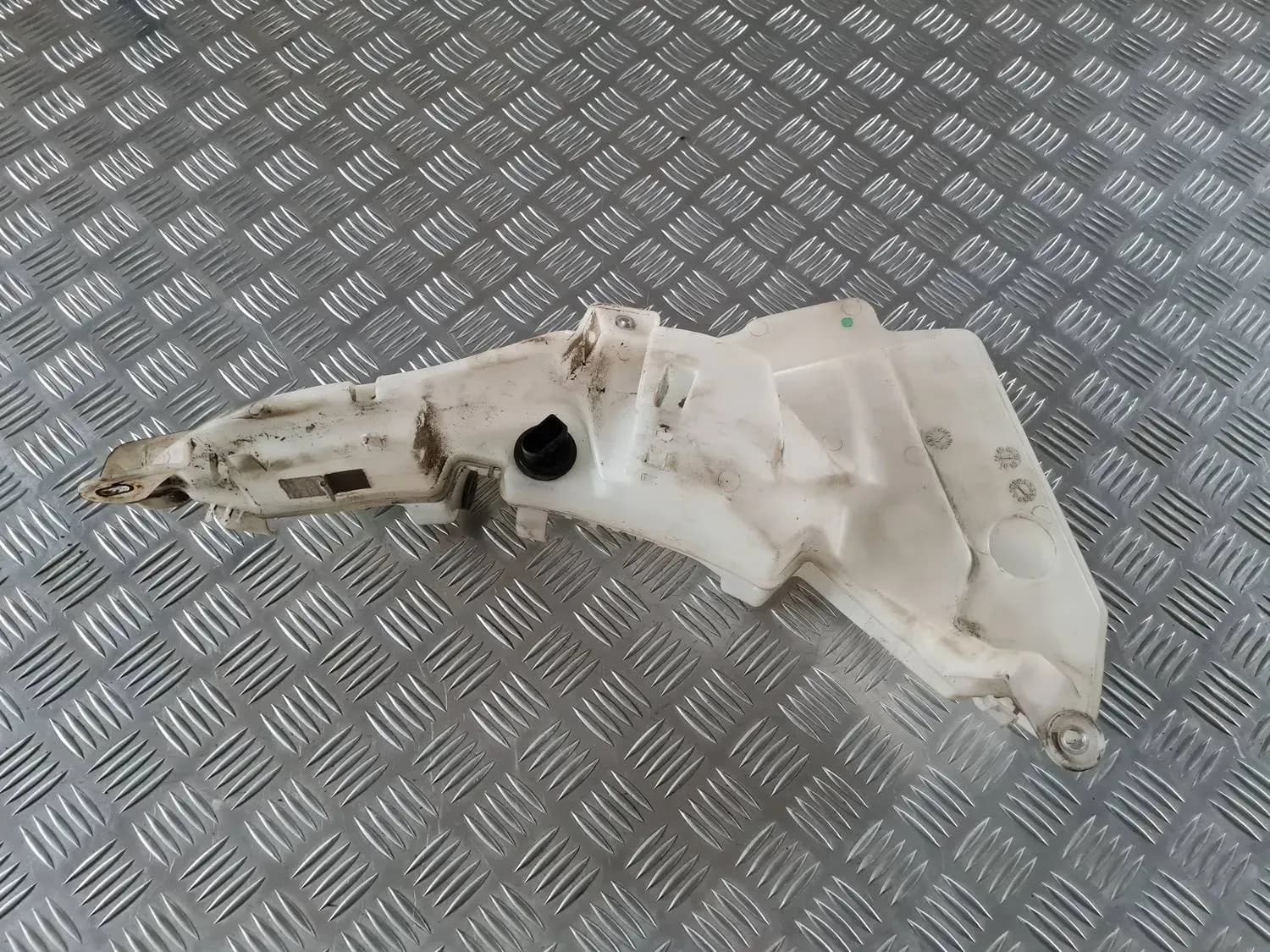 Rezervor de lichid de spălare AUDI A6 2008 - foto 1