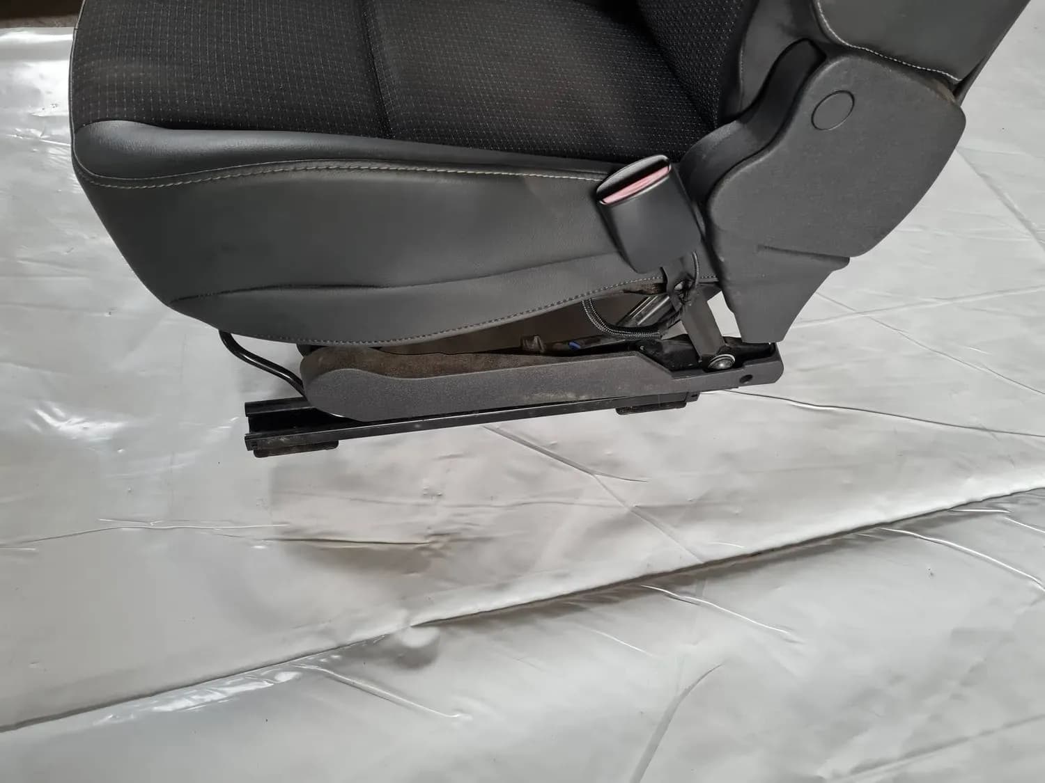 Scaun dreapta față RENAULT SCENIC III 2011 - foto 5