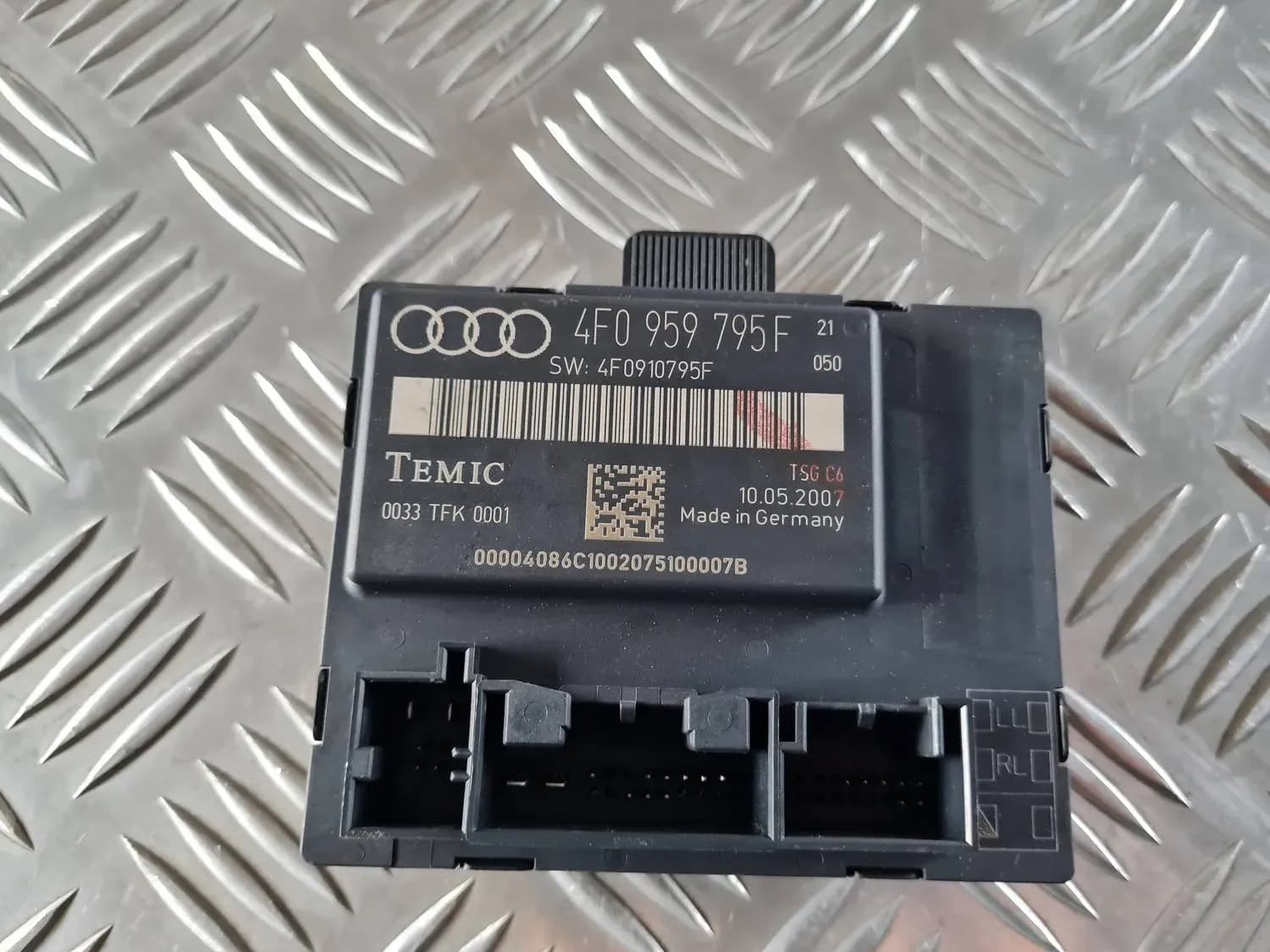 Unitate de control confort AUDI A6 2008 - foto 2