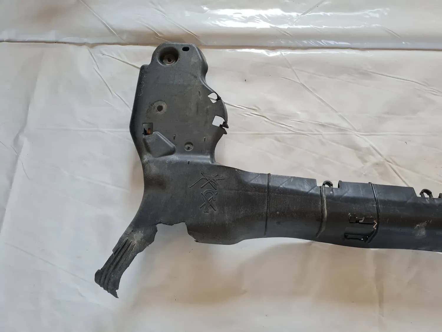 Protecția așezului spate RENAULT SCENIC III 2011 - foto 3