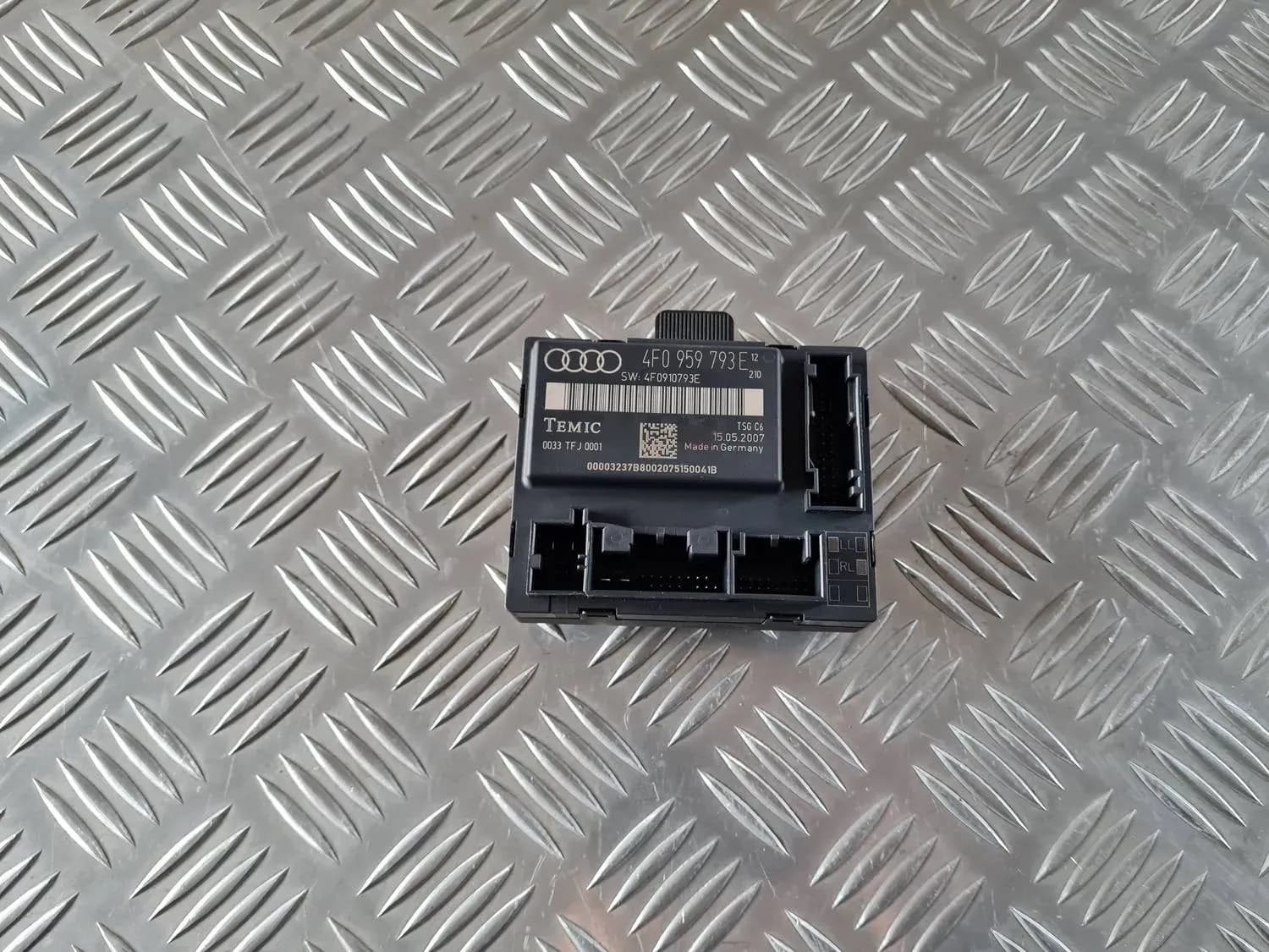 Unitate de control confort AUDI A6 2008