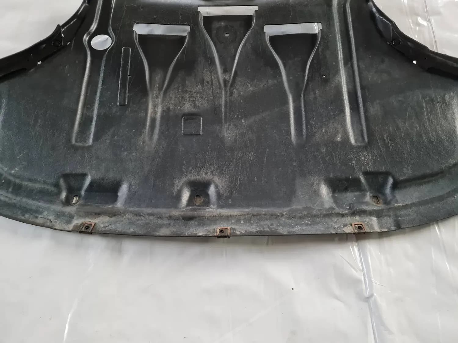 Protecție motor AUDI A6 2008 - foto 5