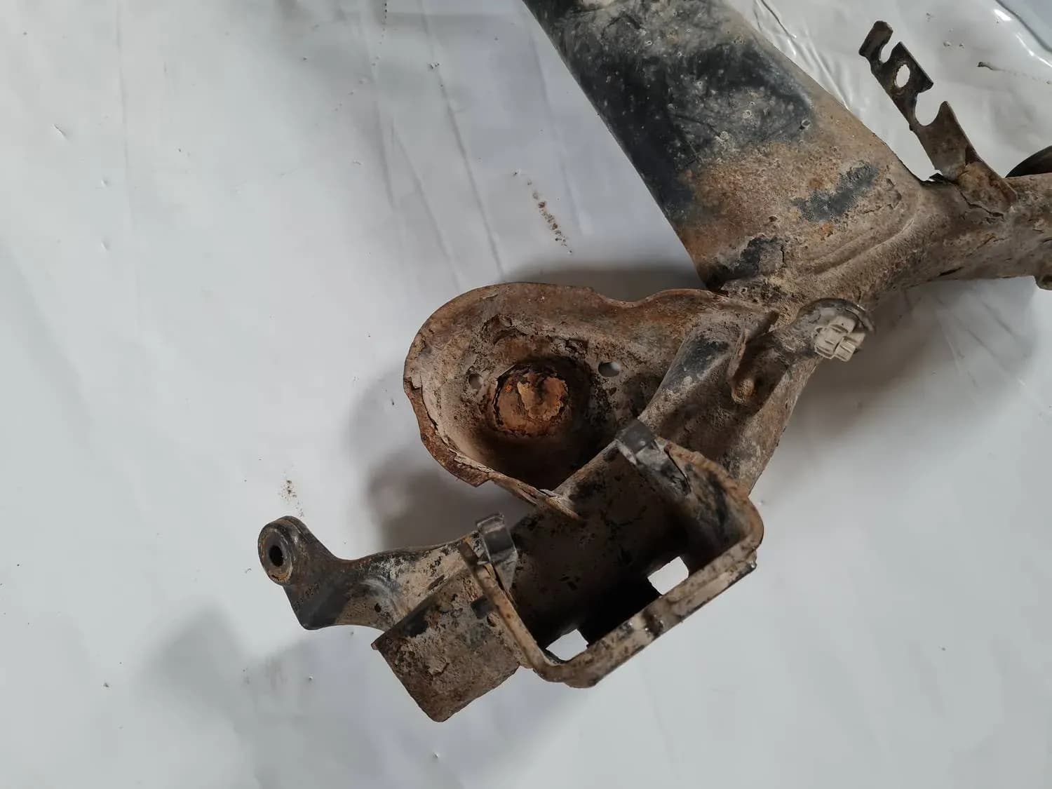 Punte spate/Subcadru spate RENAULT SCENIC III 2011 - foto 7