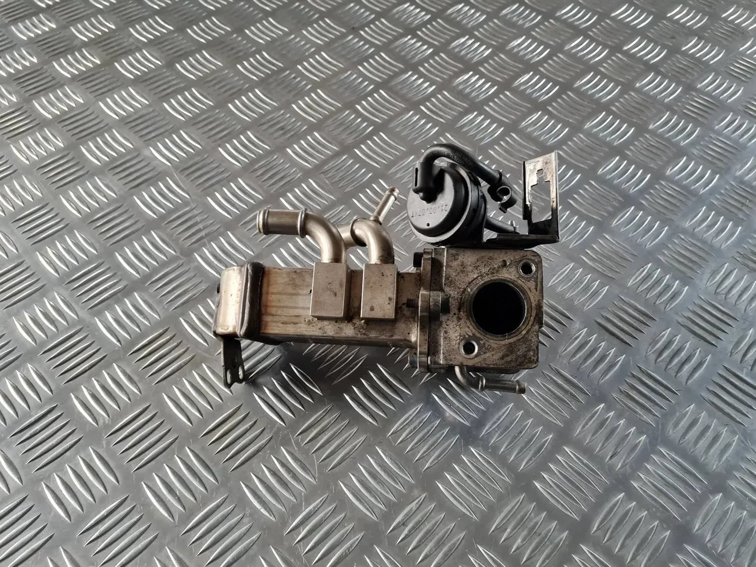 Răcitorul supapei EGR AUDI A6 2008 - foto 2
