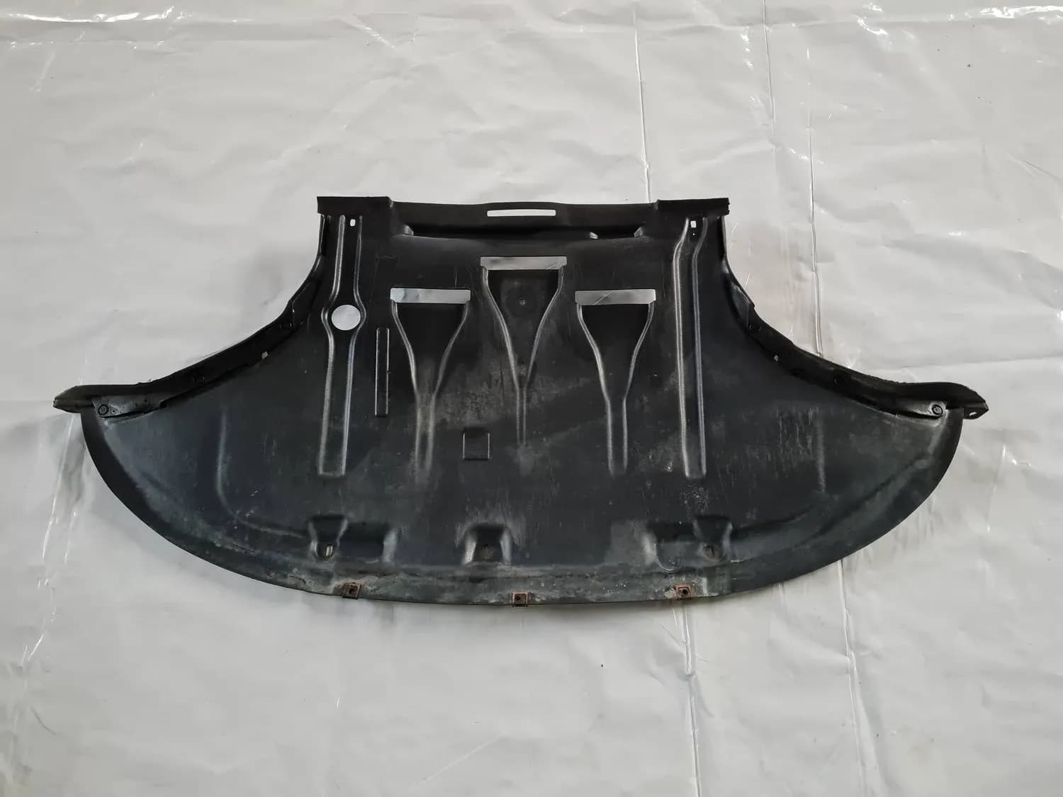 Protecție motor AUDI A6 2008 - foto 3