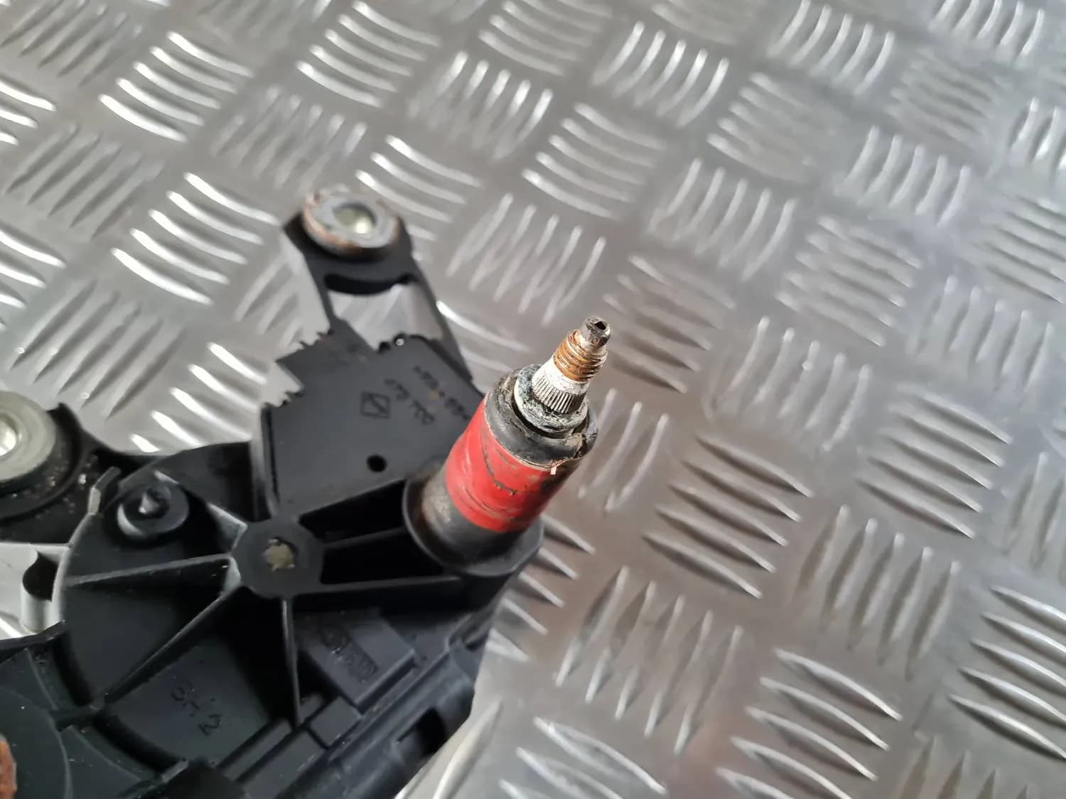 Motor ștergător lunetă spate AUDI A6 2008 - foto 2