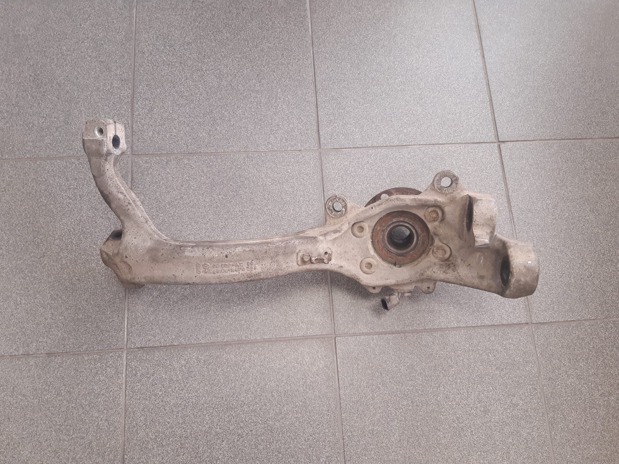 Articulație de direcție față dreapta AUDI A6 2008 - foto 1