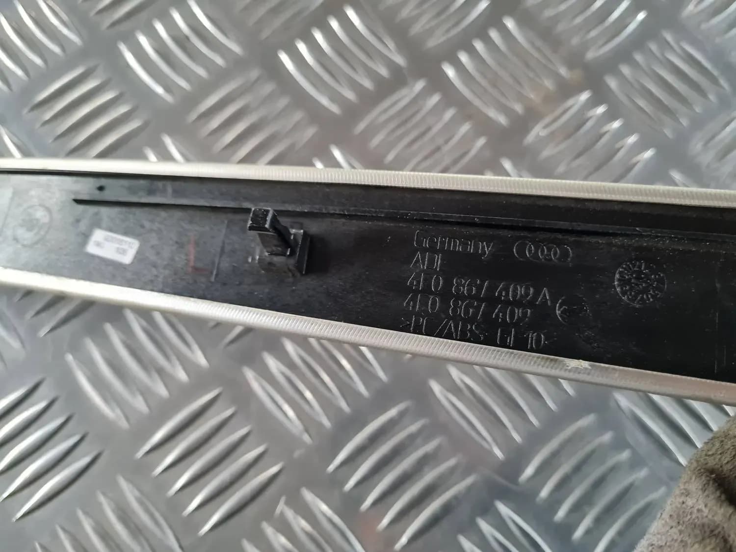 Panouri ornamentale pentru uși AUDI A6 2008 - foto 2