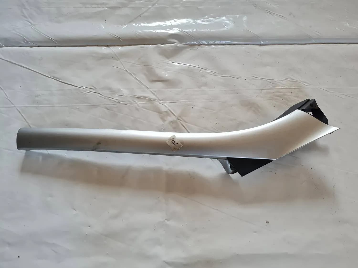 Suportul anteriore al amortizatorului RENAULT SCENIC III 2011 - foto 1