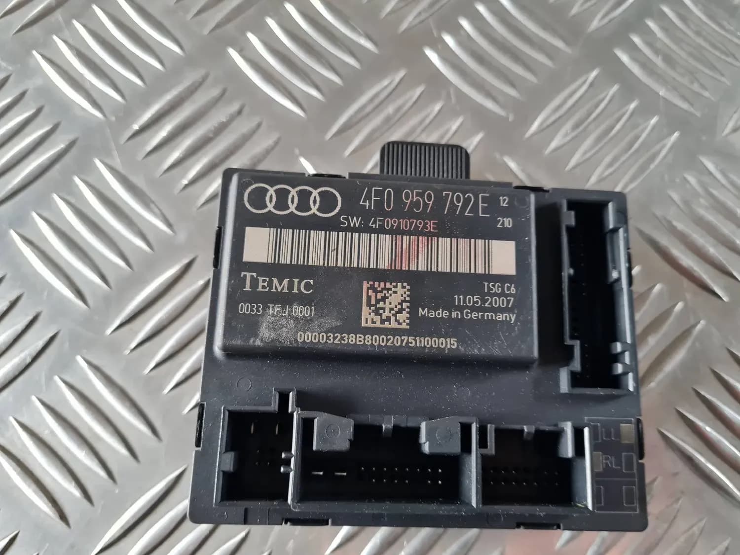 Unitate de control confort AUDI A6 2008 - foto 2