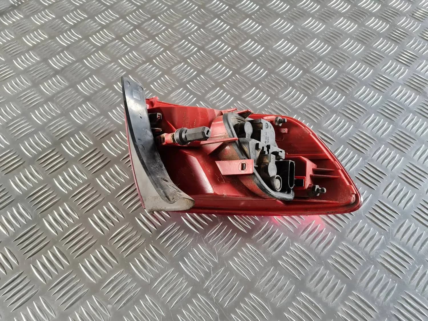 Lampa dreapta spate AUDI A6 2008 - foto 4