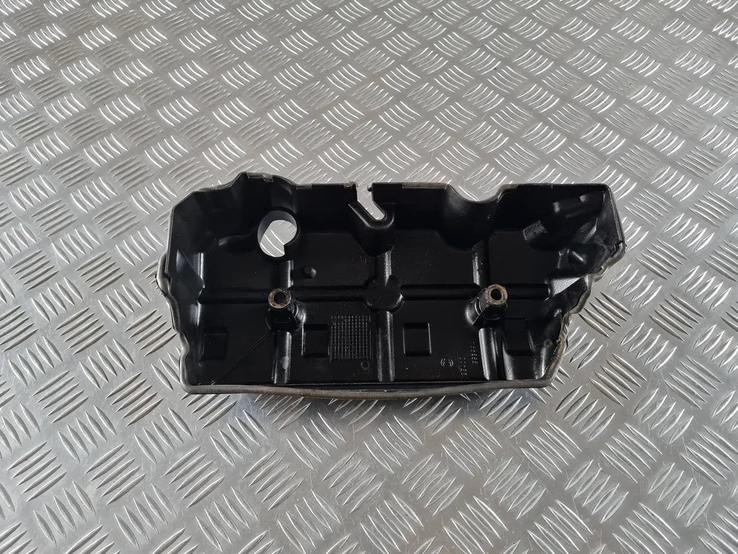 Capacul capului (supapă) RENAULT SCENIC III 2011 - foto 3