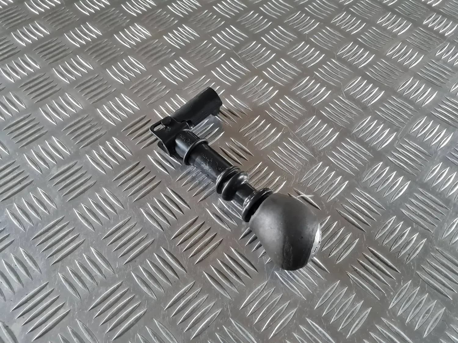 Capătul butonului schimbătorului de viteze RENAULT SCENIC III 2011 - foto 2