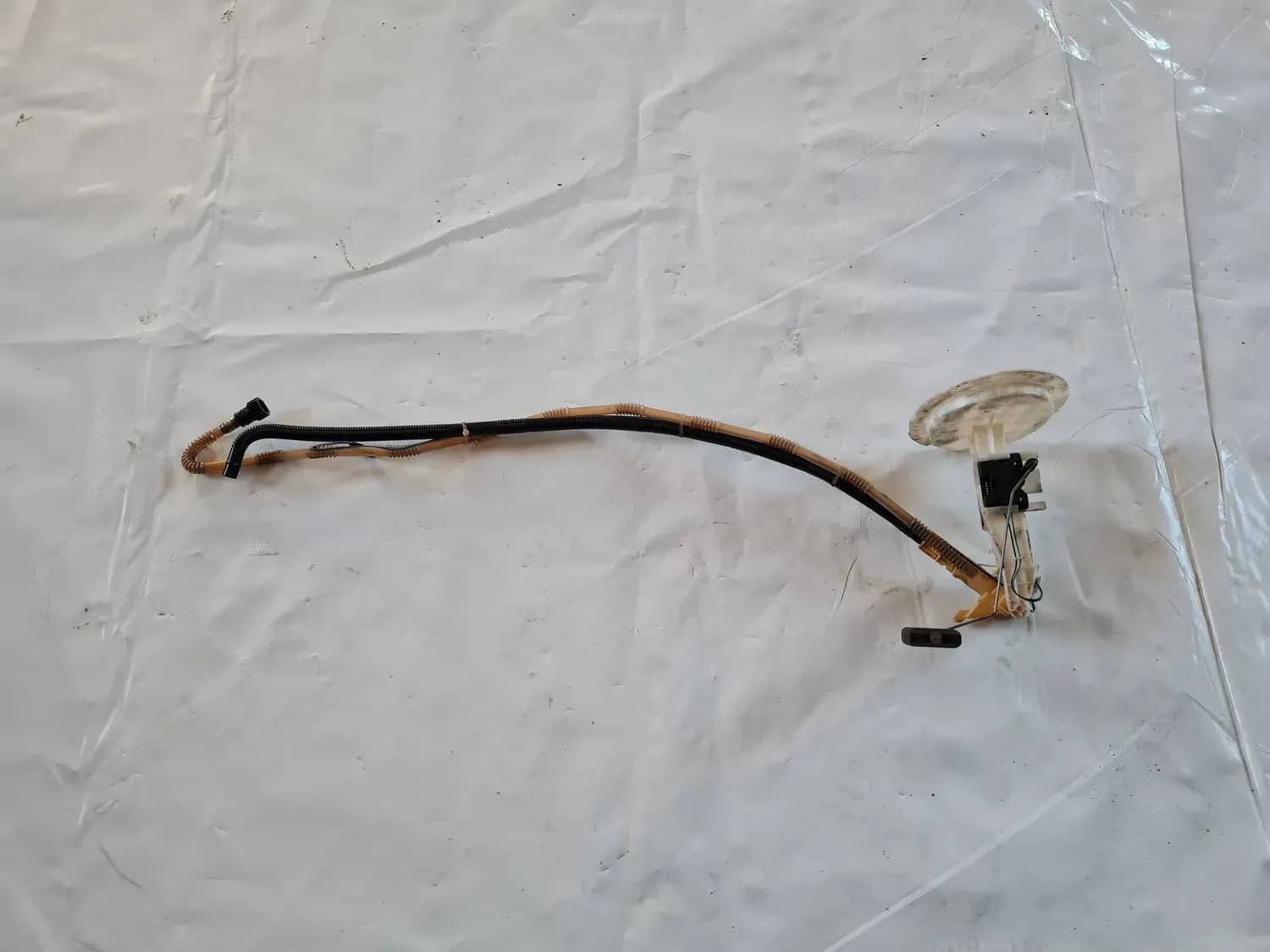 Pompă de combustibil suplimentară AUDI A6 2008 - foto 1