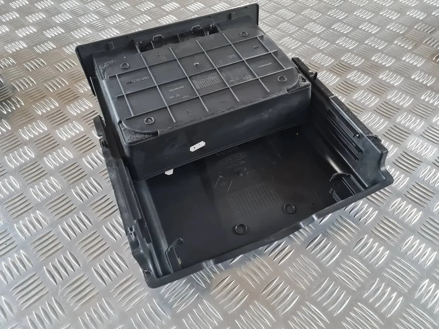 Compartiment de depozitare în grilă RENAULT SCENIC III 2011 - foto 5