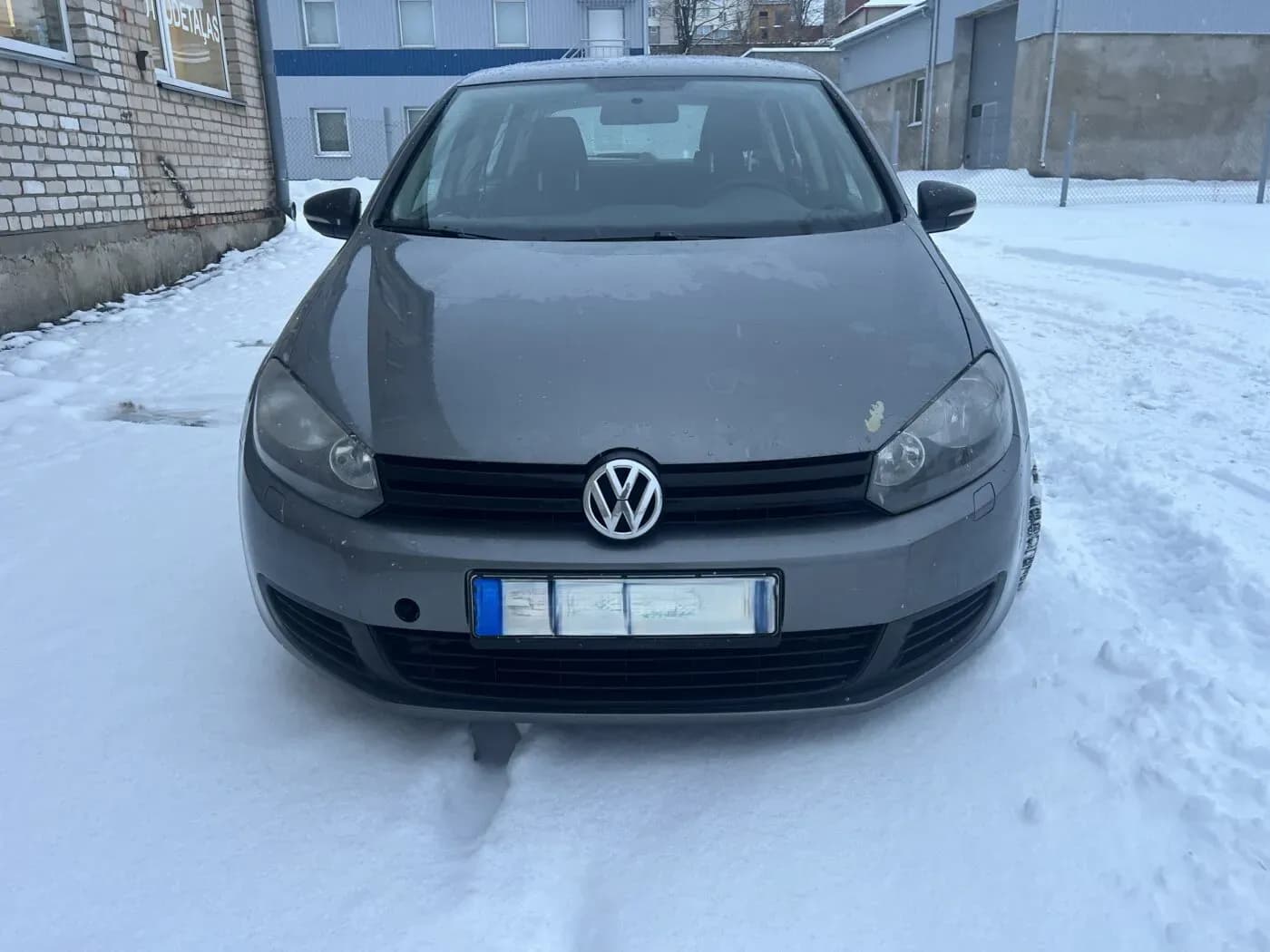 Fotografie mașină dezmembrată 3