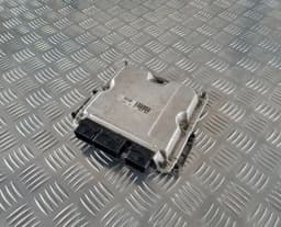 Unitatea de comandă a motorului CITROEN C8 2005