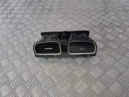Orificiu de aerisire a panoului de instrumente, central VW GOLF 6 2011