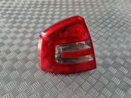 Lampa stânga spate ŠKODA OCTAVIA 2007