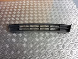 Grilă mare inferioară a bara de protecție BMW 520D F11 2011 TOURING