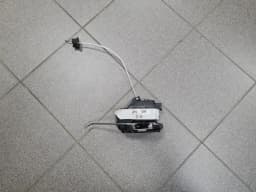 Încuietoarea ușii dreapta față AUDI A4 2001